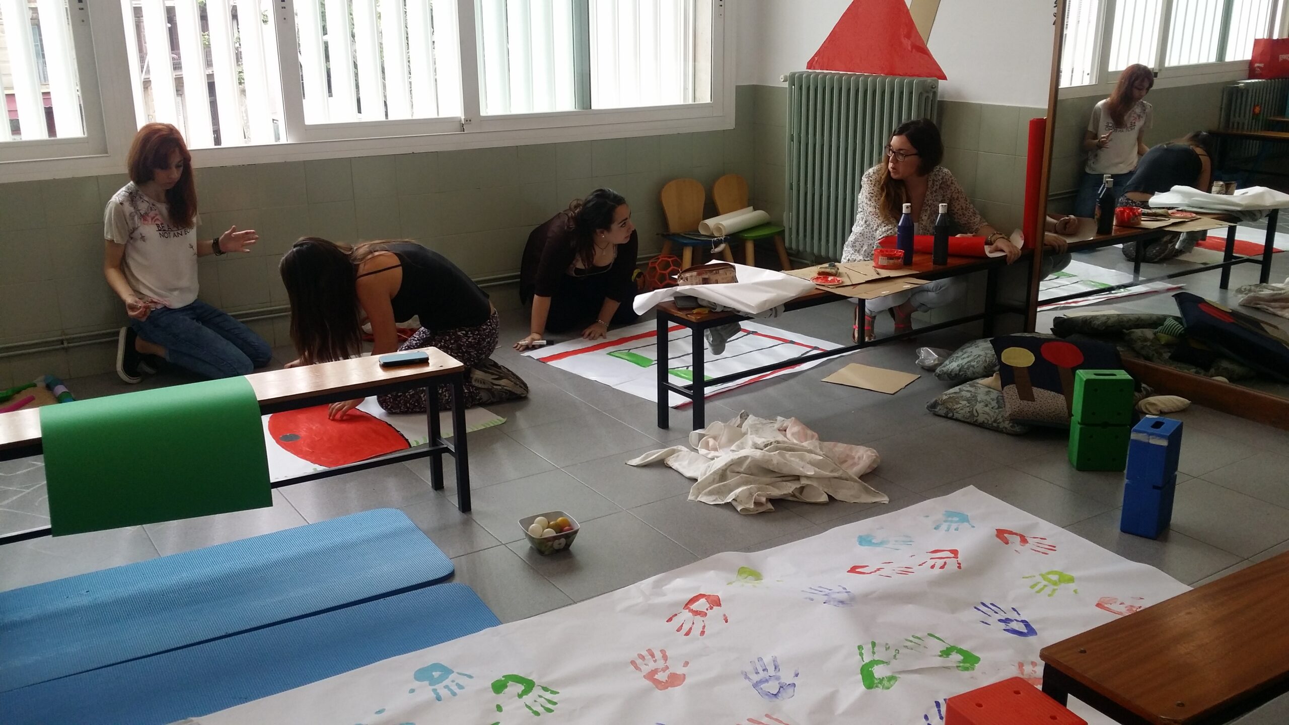 De la teòria a la pràctica (creació d'una aula d'escola bressol)